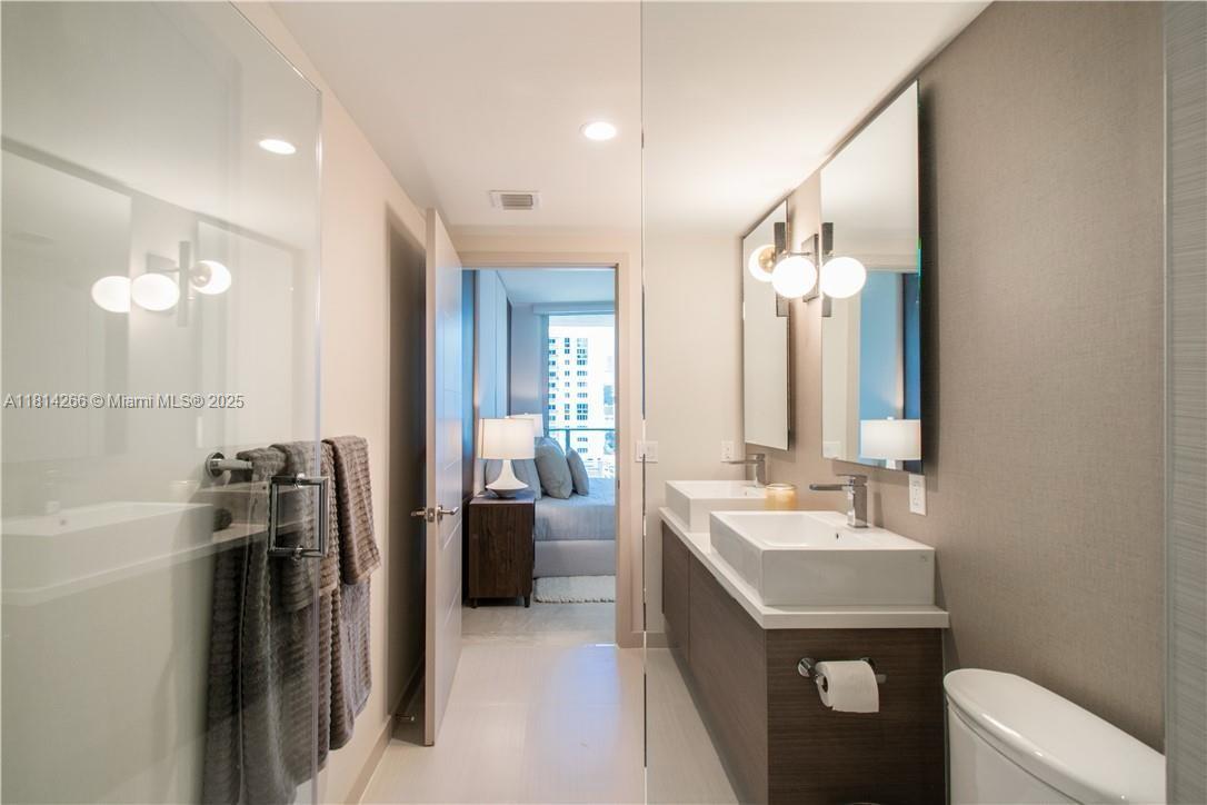 1010 SW 2nd Ave #804, Miami FL 33130