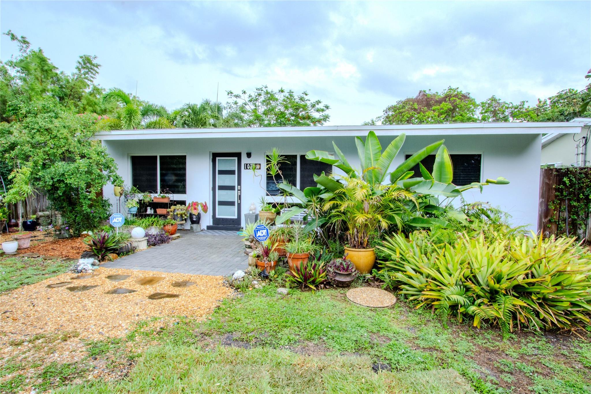 1032 15TH TER Fort Lauderdale FL 33312 | F10507049