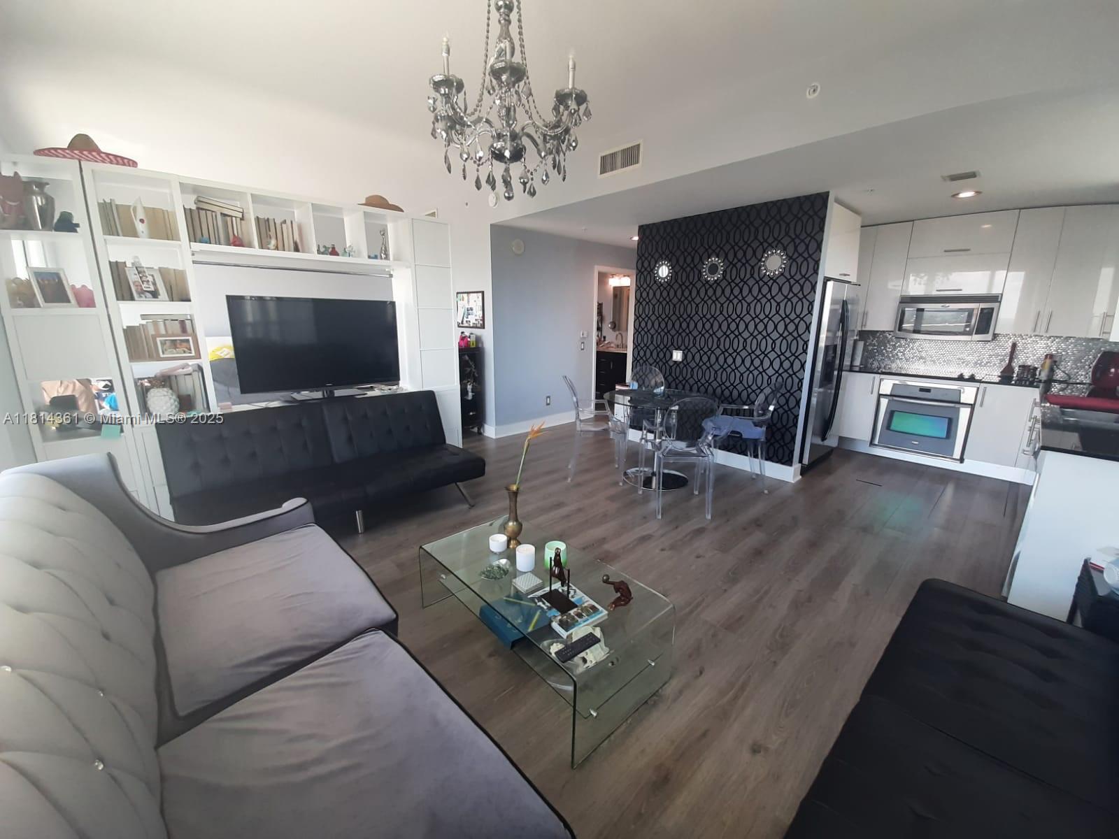 Infinity At Brickell Cond