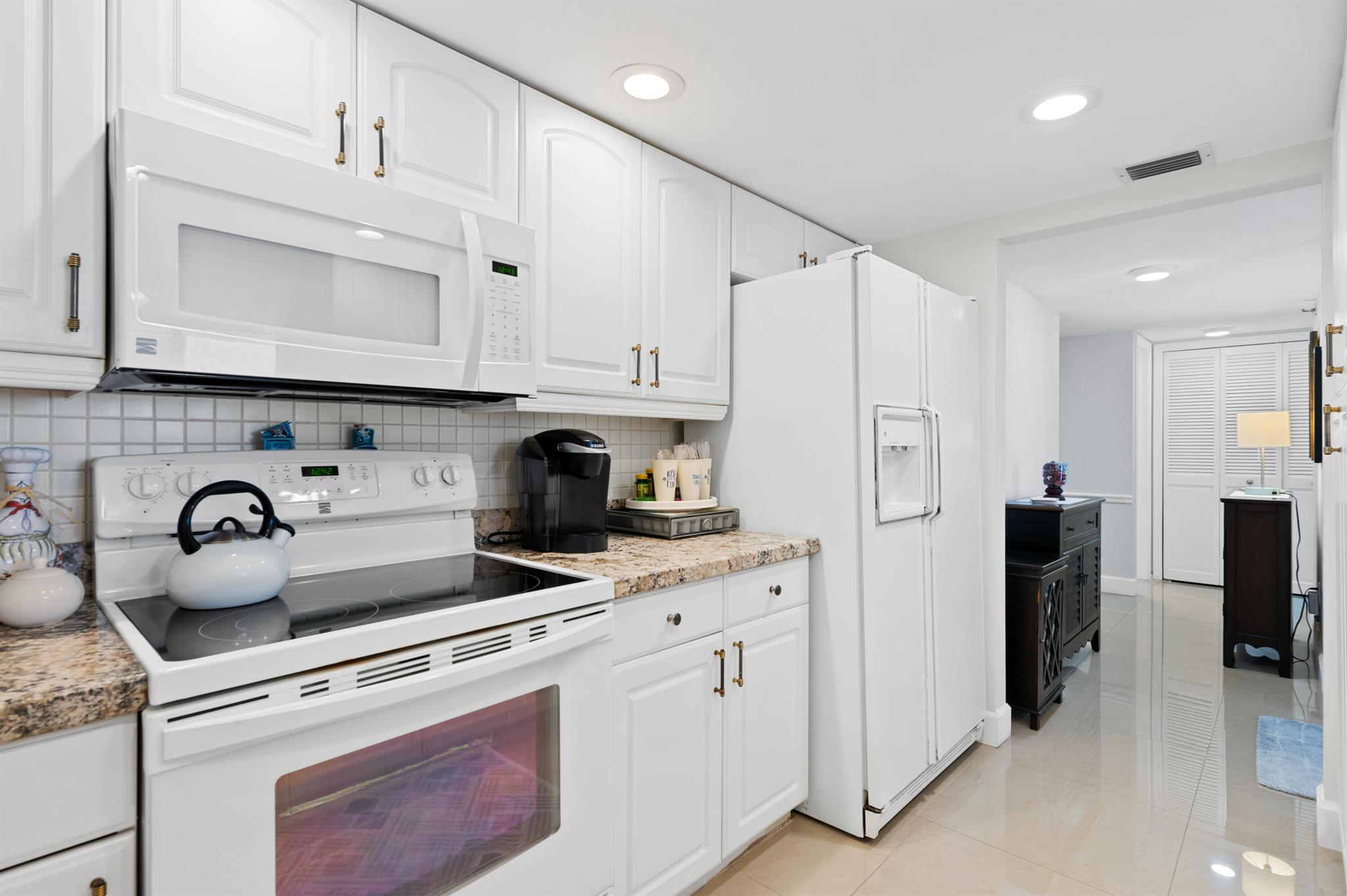 Porta Bella East And Port