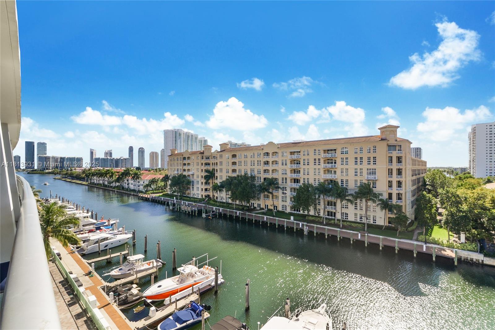 2950 NE 188th St #411, Aventura FL 33180
