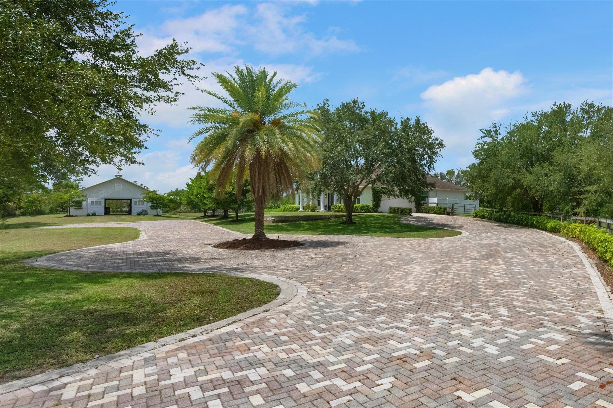 Homes for sale in Loxahatchee, FL | 19986 Black Falcon Road, Loxahatchee, FL 33470 | MLS# R11096361