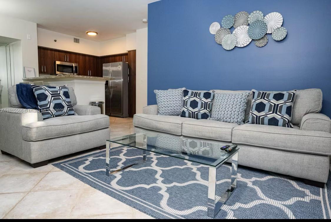 19801 E Country Club Drive #4-103, Aventura FL 33180