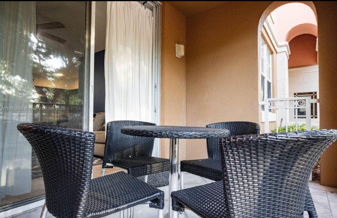 19801 E Country Club Drive #4-103, Aventura FL 33180