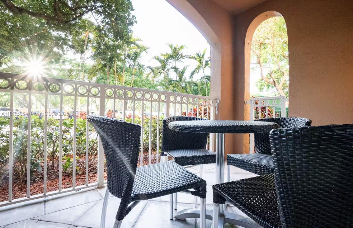 19801 E Country Club Drive #4-103, Aventura FL 33180