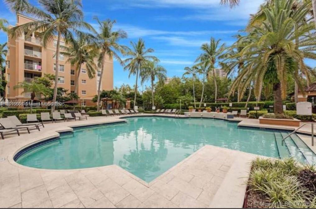 19801 E Country Club Drive #4-103, Aventura FL 33180