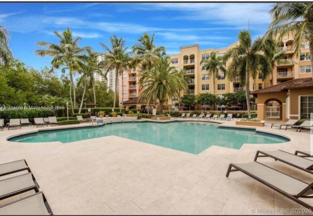 19801 E Country Club Drive #4-103, Aventura FL 33180