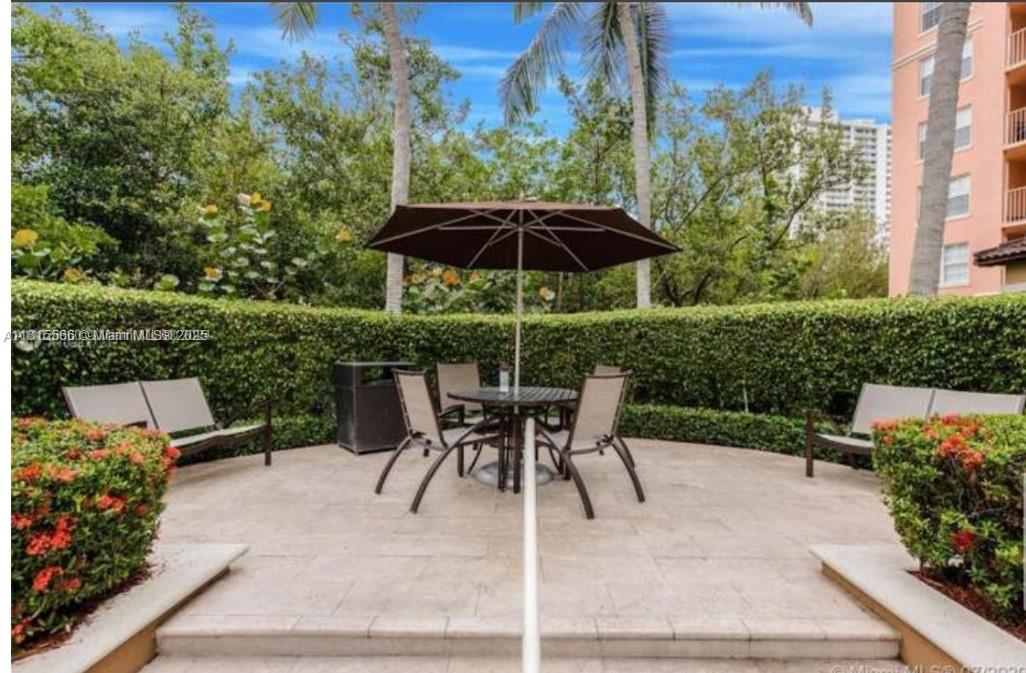 19801 E Country Club Drive #4-103, Aventura FL 33180