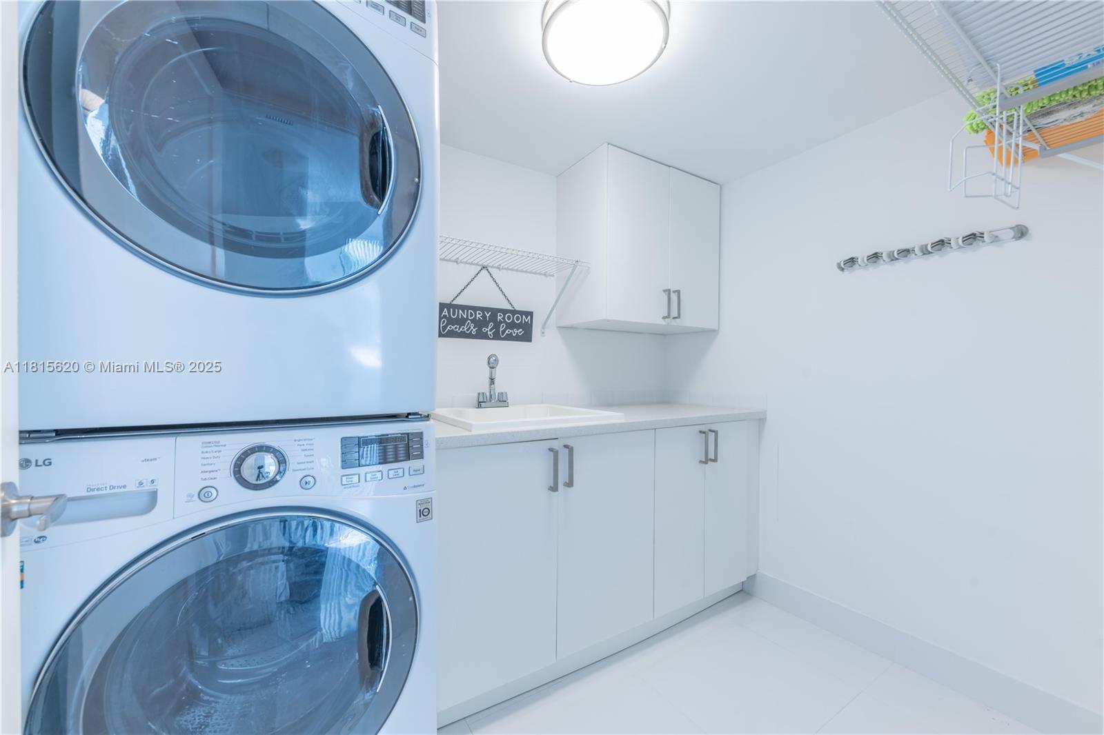 Homes for sale in Weston, FL | 16189 Laurel Dr #25, Weston, FL 33326 | MLS# A11815620