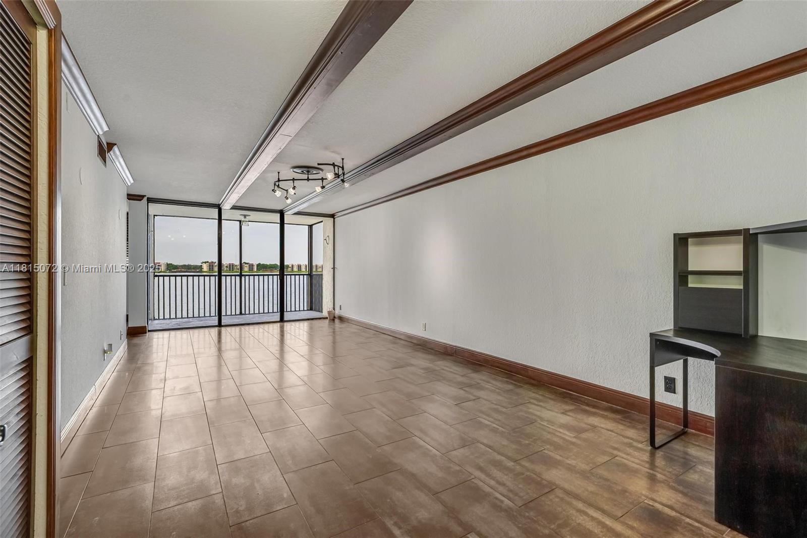 Homes for sale in Oakland Park, FL | 106 Lake Emerald Dr #210, Oakland Park, FL 33309 | MLS# A11815072