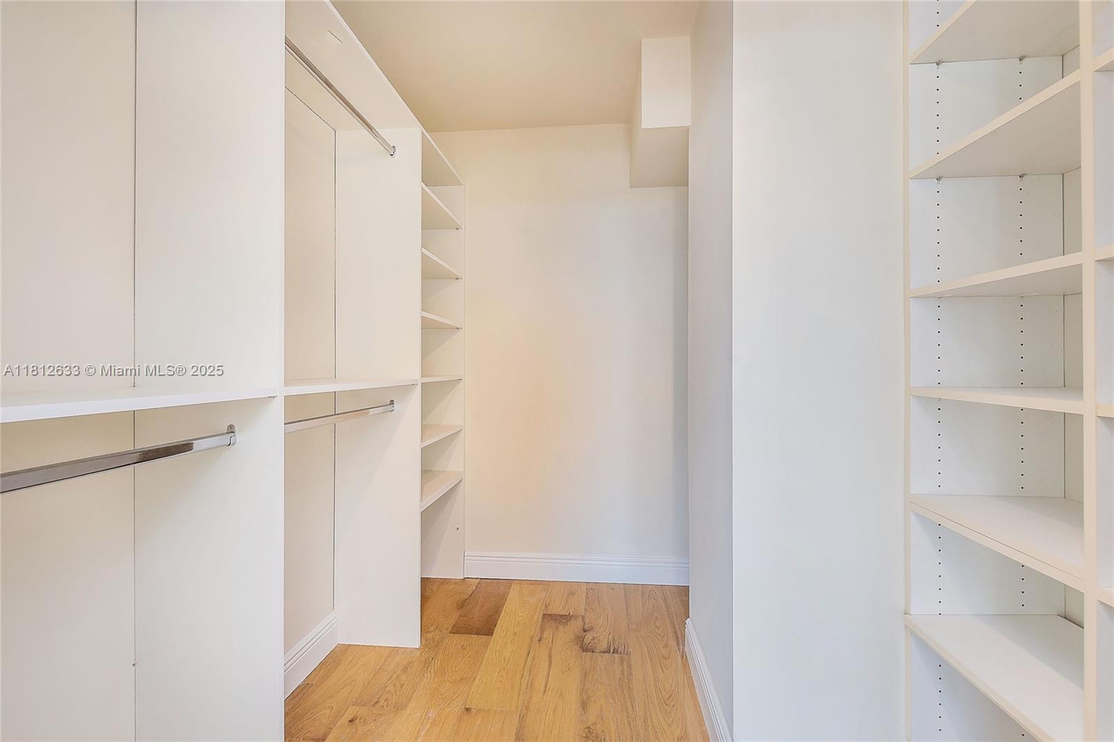 881 Ocean Dr #22A, Key Biscayne FL 33149