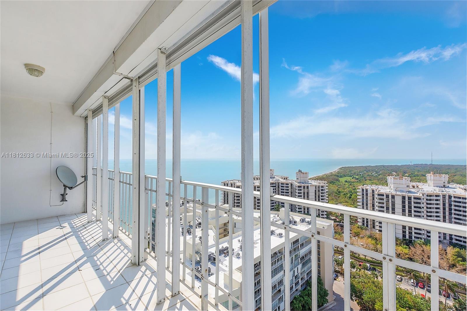 881 Ocean Dr #22A, Key Biscayne FL 33149