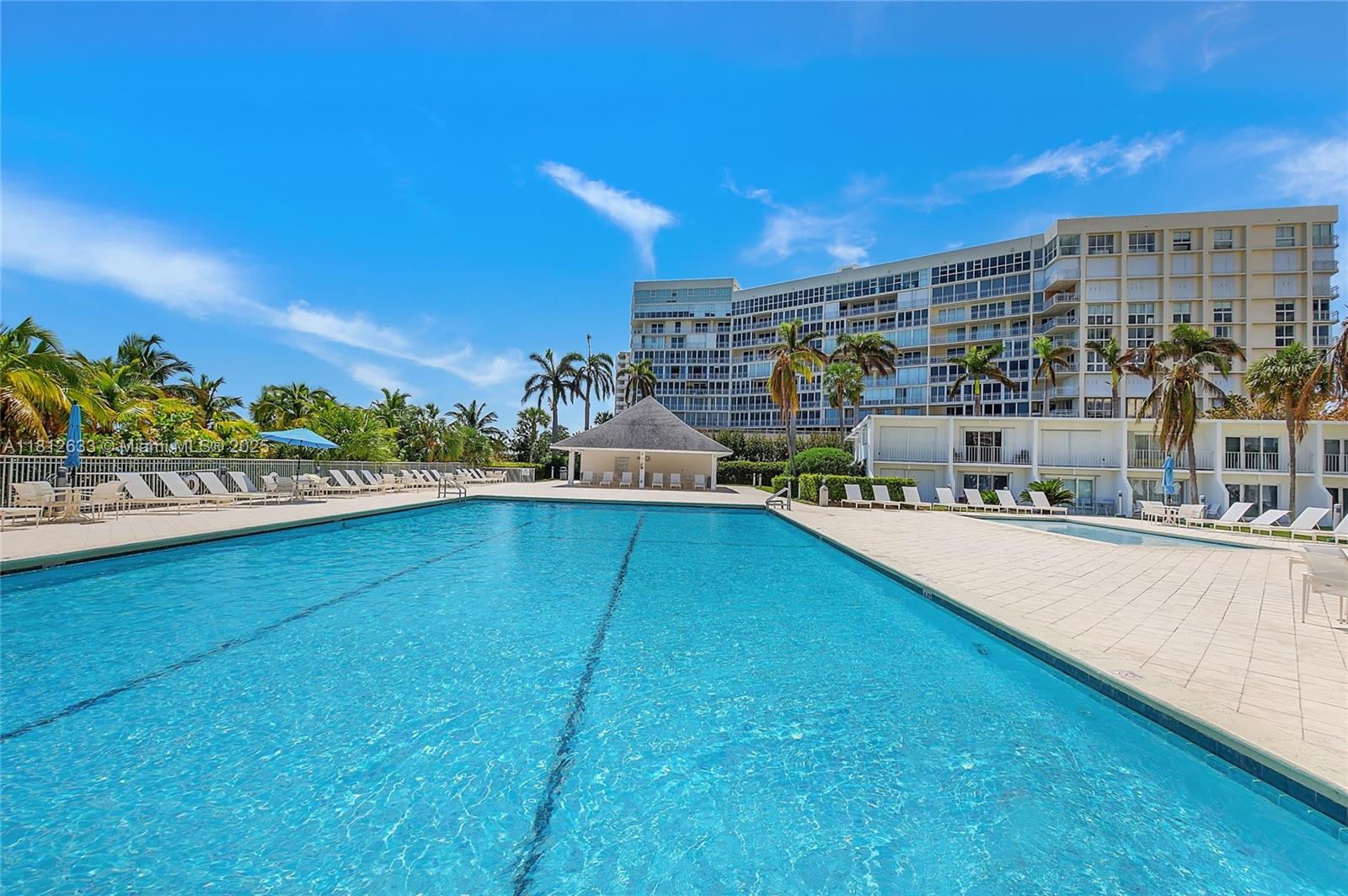 881 Ocean Dr #22A, Key Biscayne FL 33149
