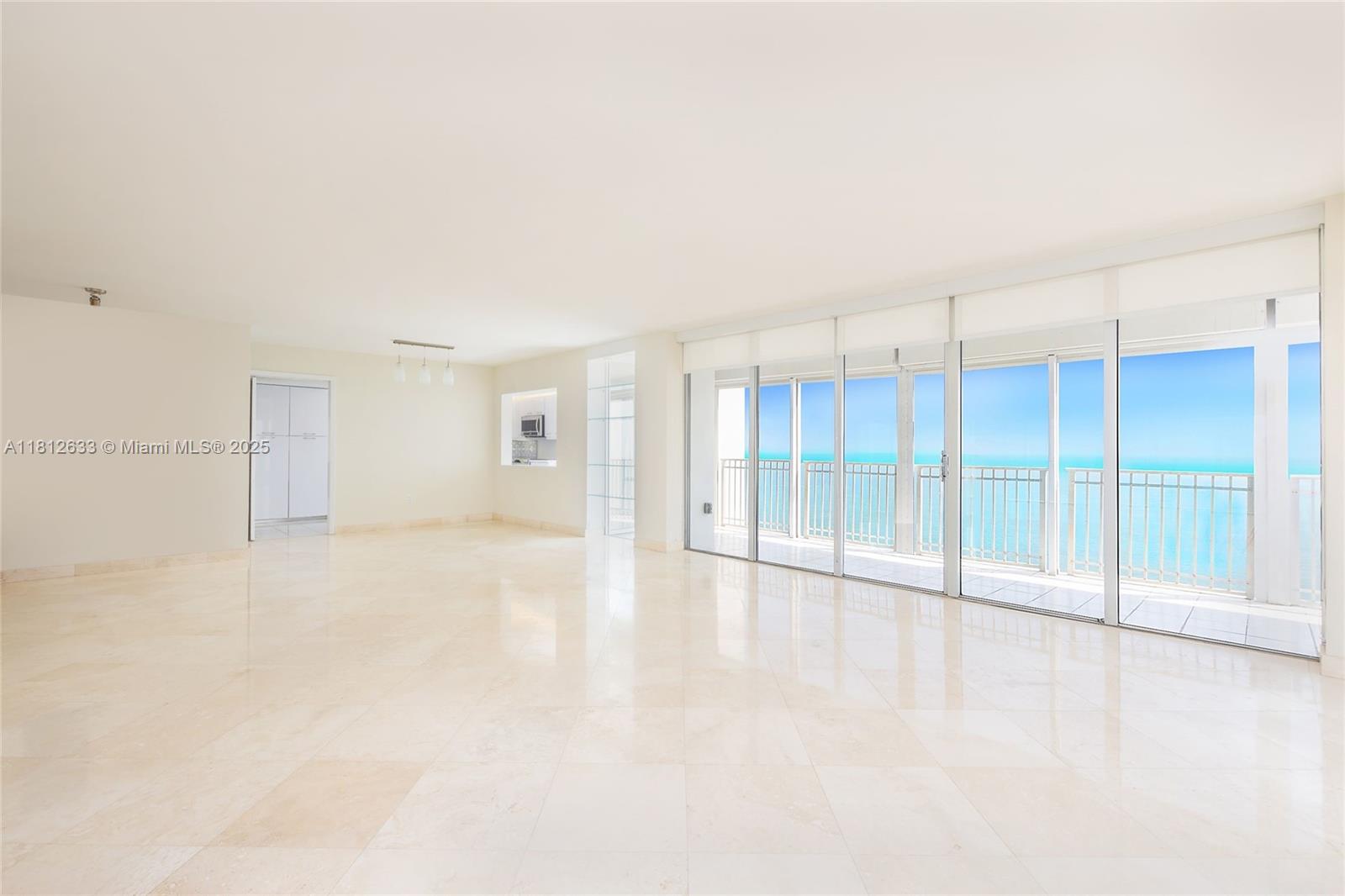 881 Ocean Dr #22A, Key Biscayne FL 33149