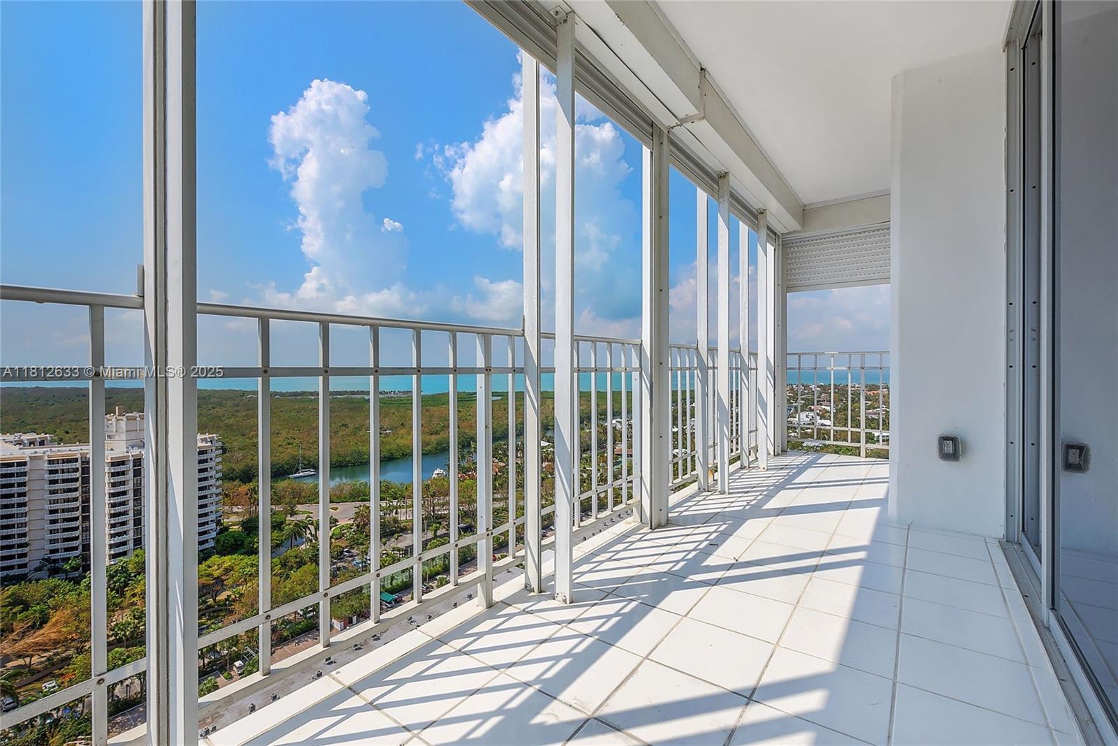 881 Ocean Dr #22A, Key Biscayne FL 33149