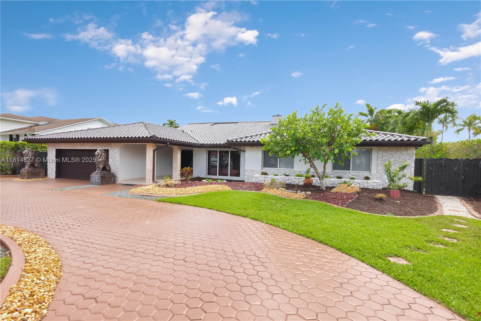 Homes for sale in Miami, FL | 2840 Sw 128Th Ave, Miami, FL 33175 | MLS# A11814837