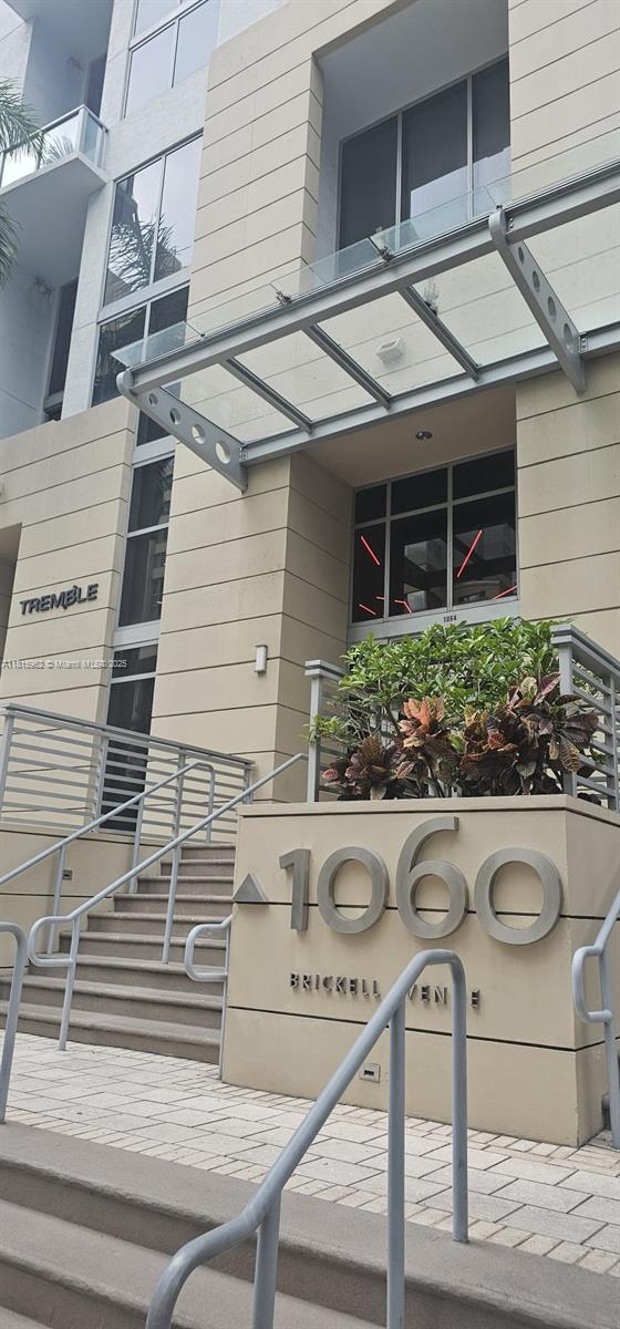 1060 Brickell Condo