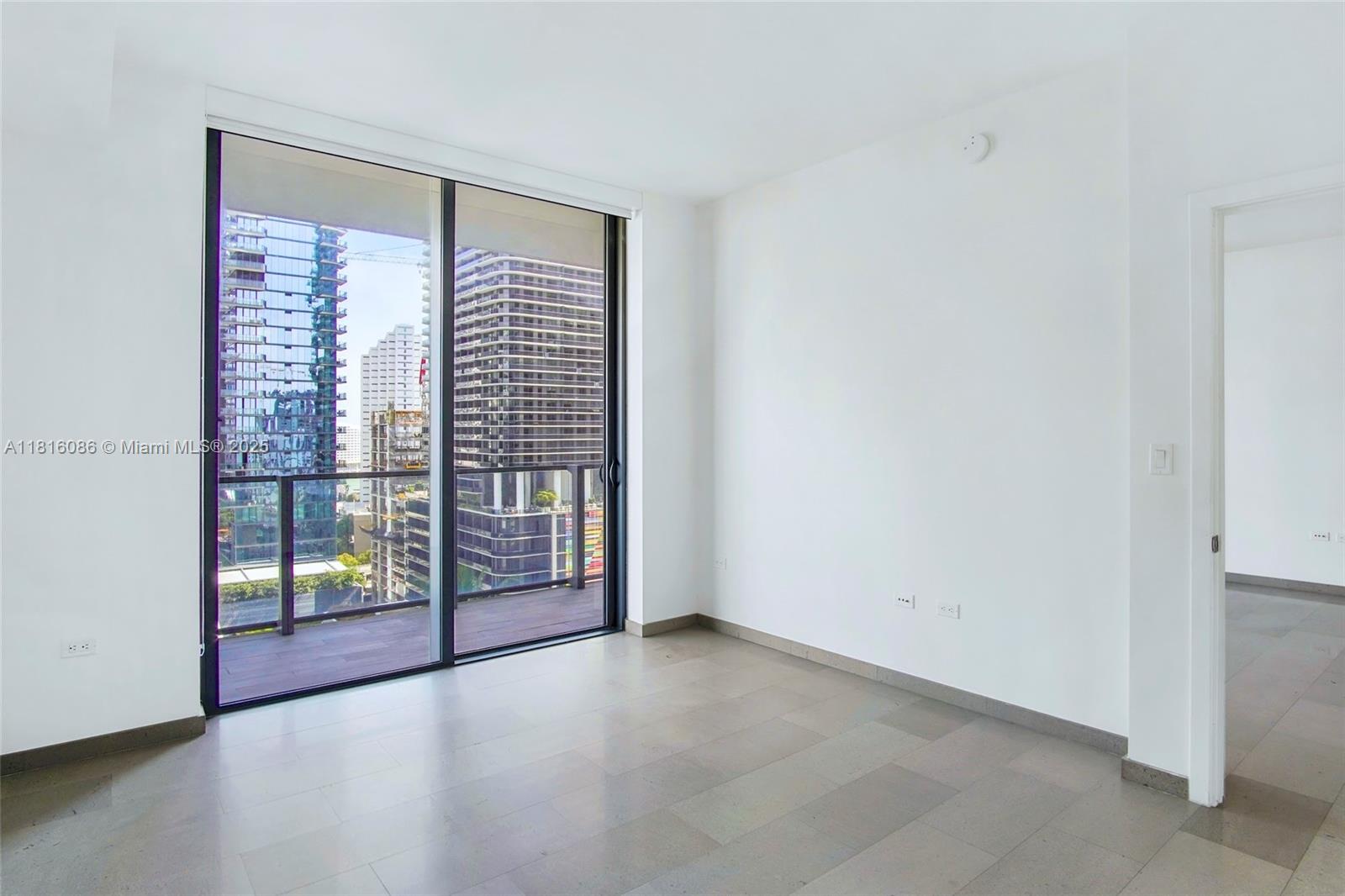 88 SW 7th St #1205, Miami FL 33130