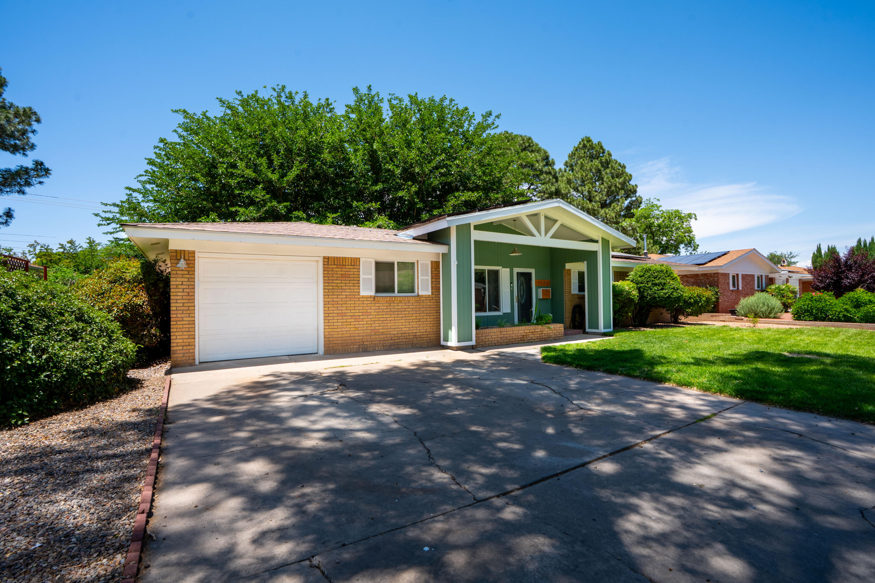 Homes for sale in Albuquerque, NM | 3101 Vermont St Ne, Albuquerque, NM 87110 | MLS# 1085260