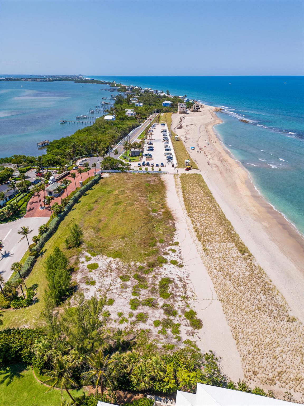 Homes for sale in Stuart, FL | 1745 Se Sailfish Point Boulevard, Stuart, FL 34996 | MLS# R11096657