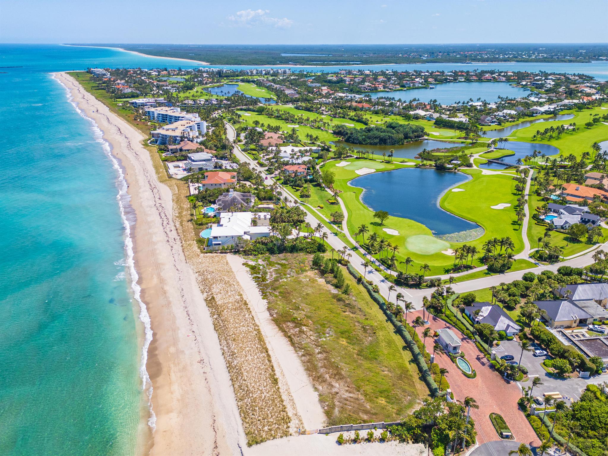 Homes for sale in Stuart, FL | 1800 Se Sailfish Point Boulevard, Stuart, FL 34996 | MLS# R11096652