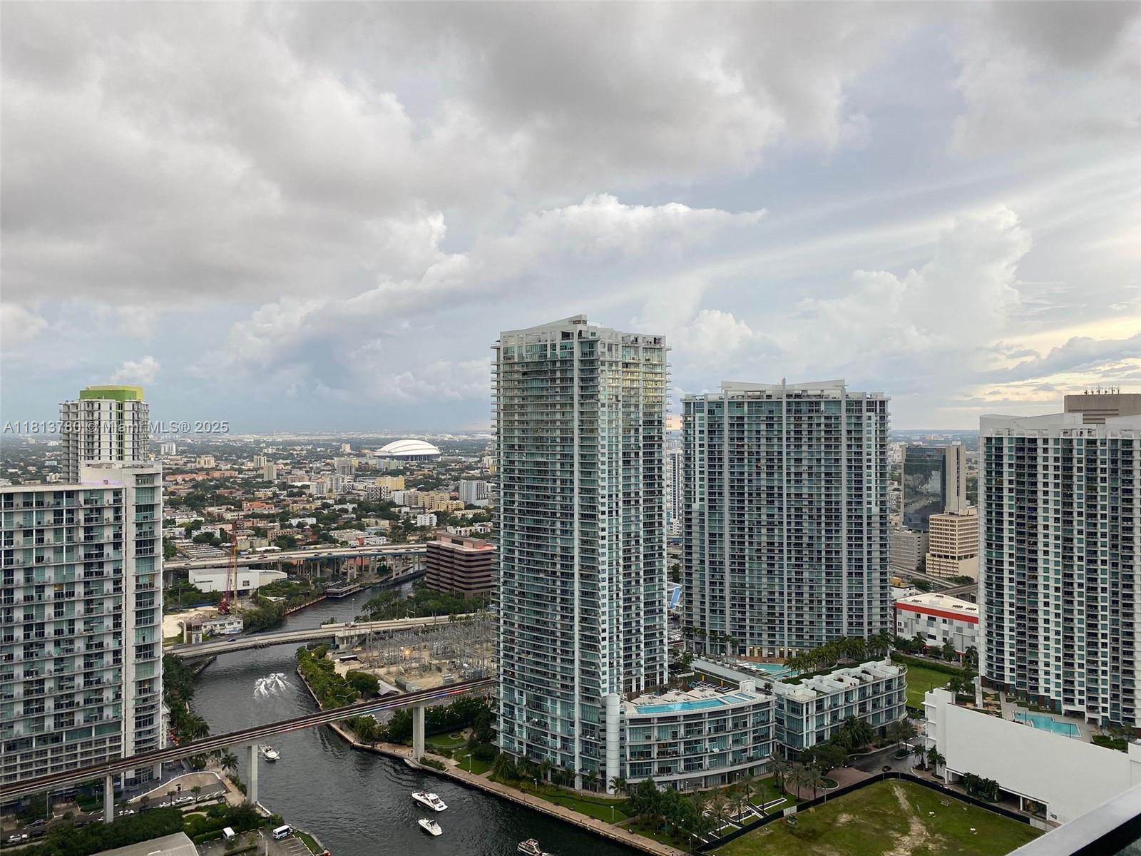 Condo for Rent in Miami, FL