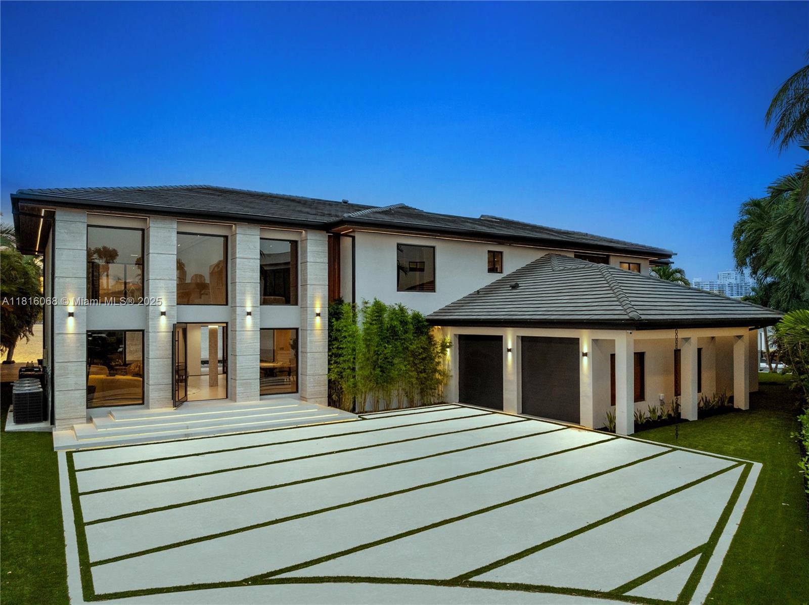 3209 169th St North Miami Beach, FL 33160