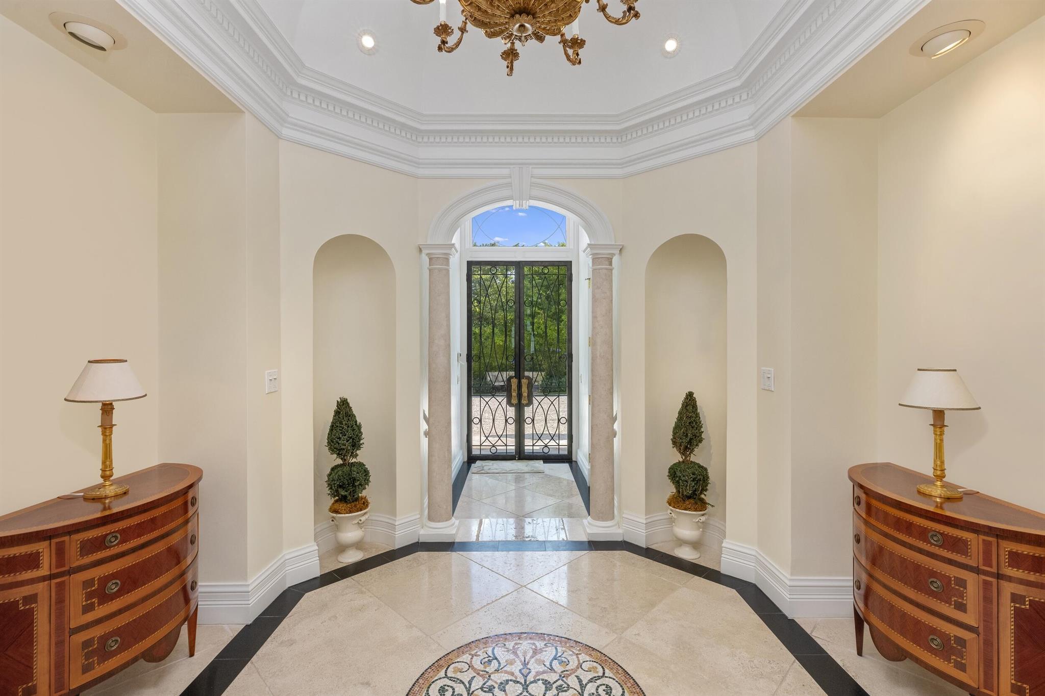 Homes for sale in Palm Beach, FL | 142 Casa Bendita, Palm Beach, FL 33480 | MLS# R11096836