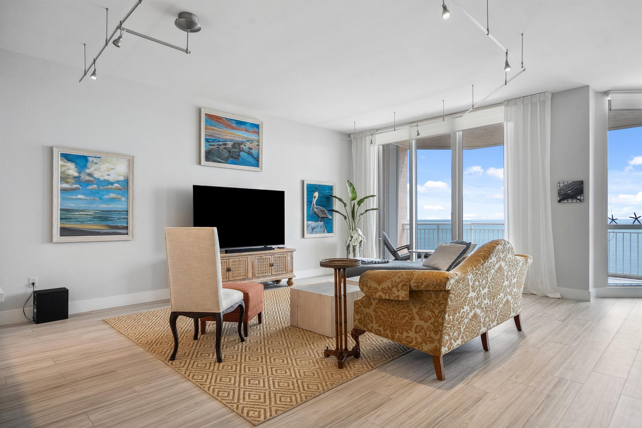 Homes for sale in Hutchinson Island, FL | 3880 N Hwy A1A #Ph 2, Hutchinson Island, FL 34949 | MLS# R11096913