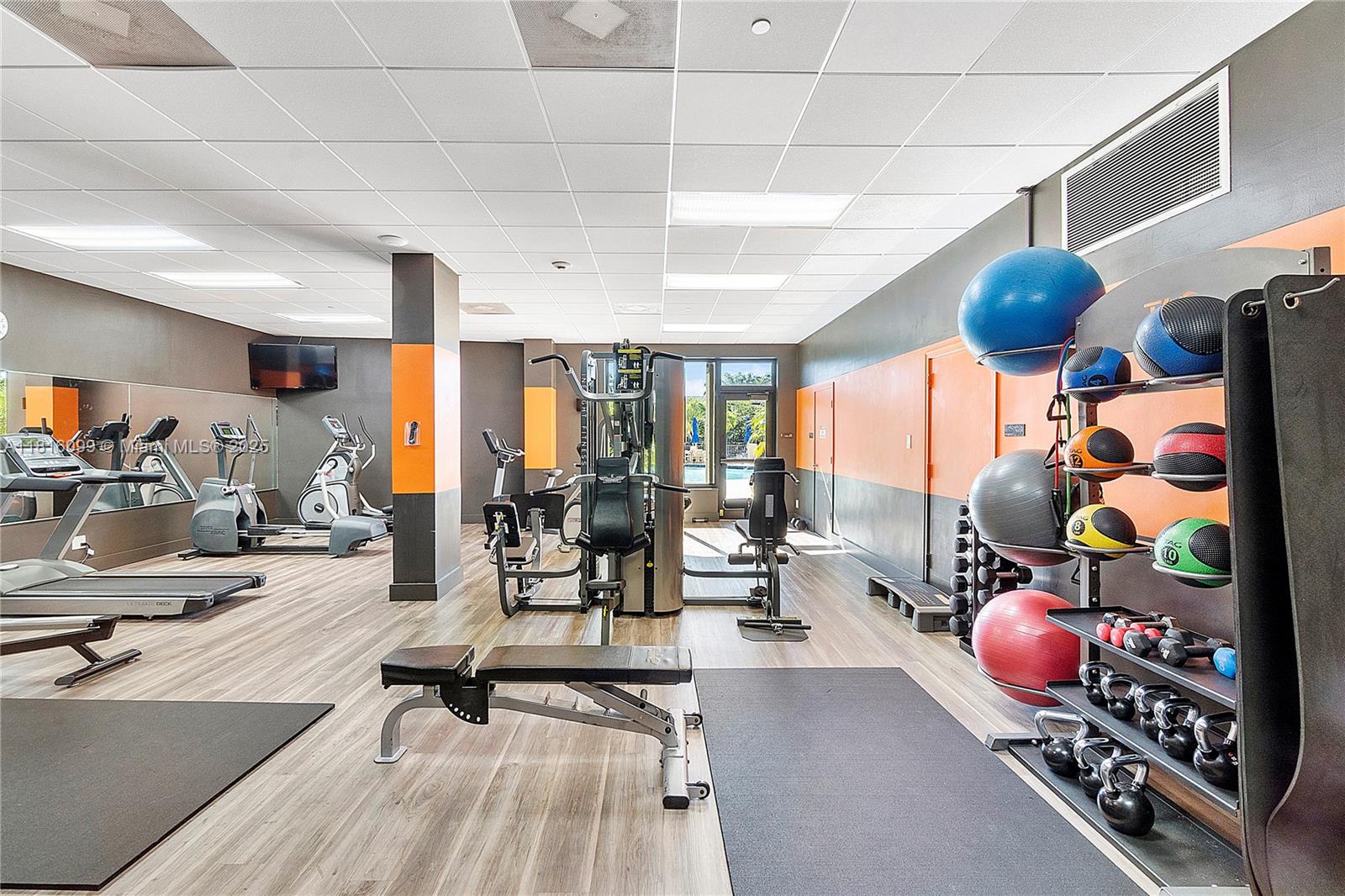 Homes for sale in Coral Gables, FL | 90 Edgewater Dr, Coral Gables, FL 33133 | Houzeo