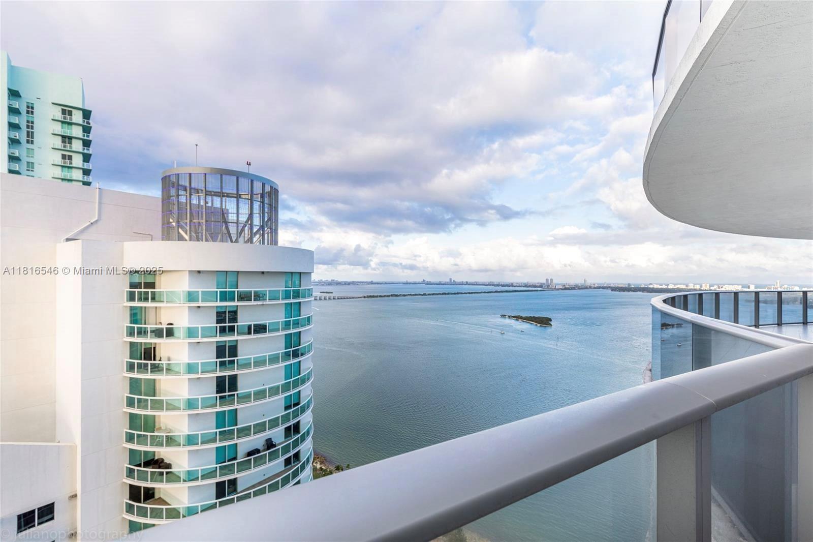 Condo for Sale in Miami, FL