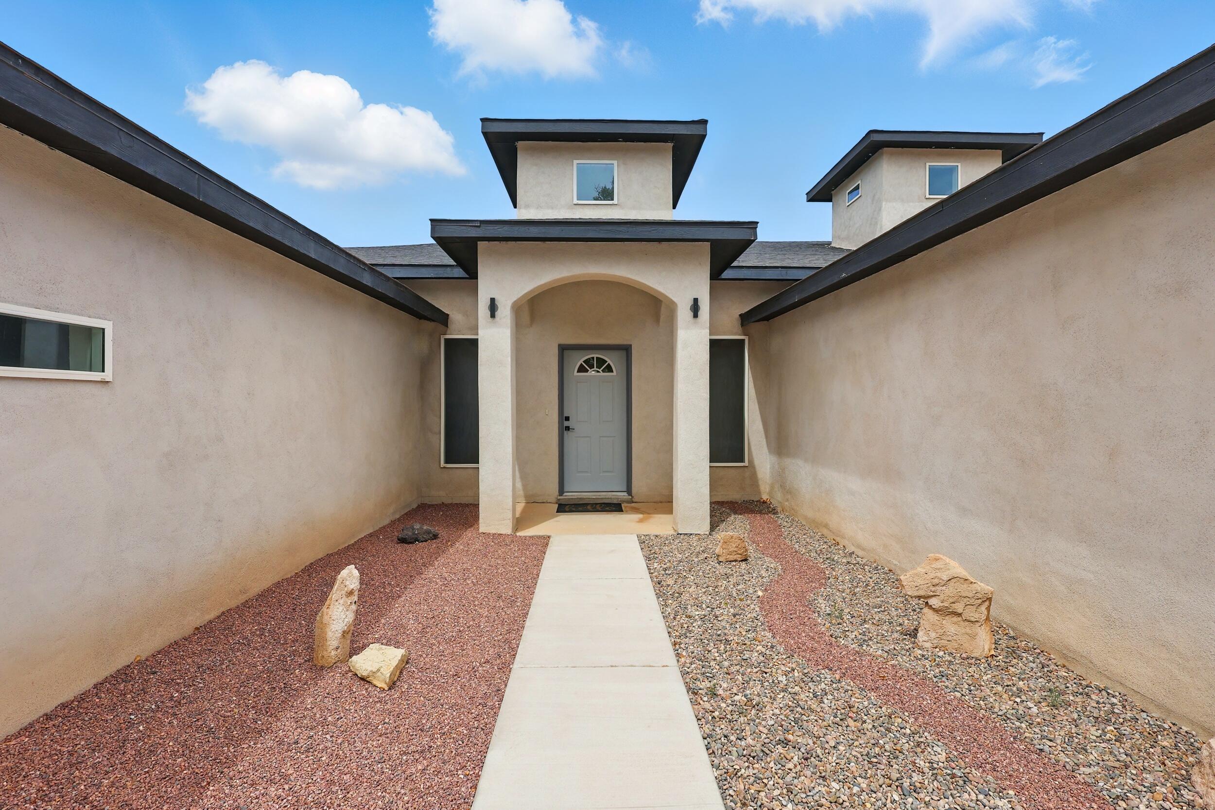 Homes for sale in Los Lunas, NM | 1688 Sichler Rd, Los Lunas, NM 87031 | MLS# 1085352