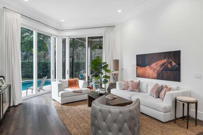 Eagles Landing Of P B Pol