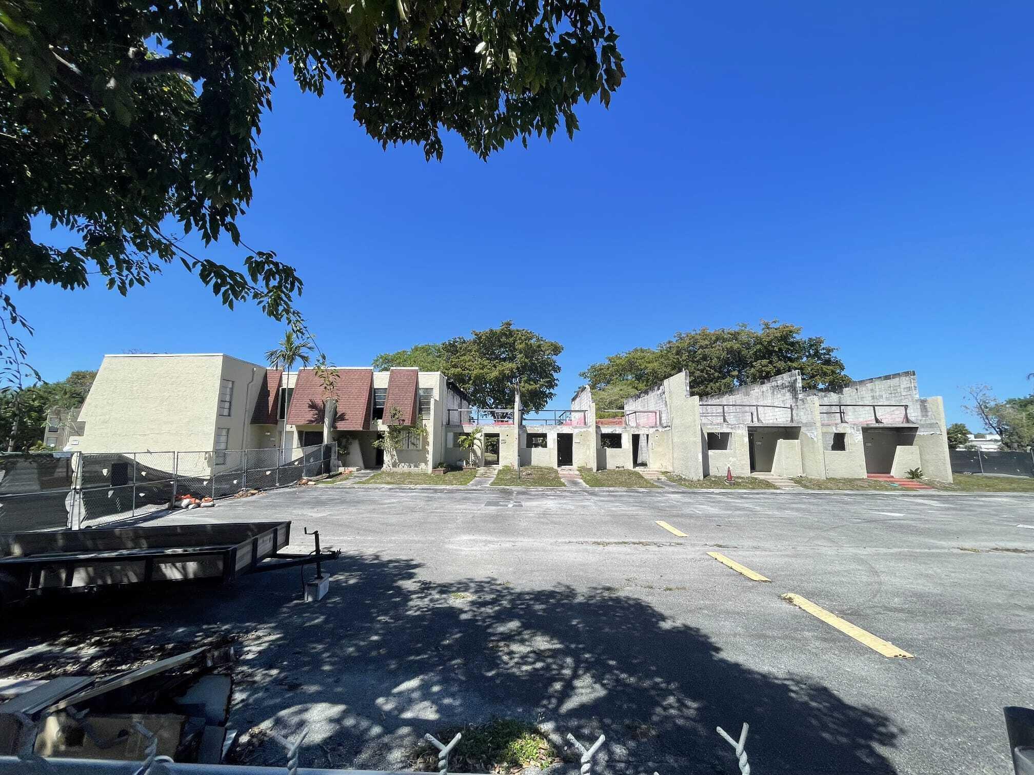 Homes for sale in Pembroke Pines, FL | 8921 Palm Tree Lane #8921, Pembroke Pines, FL 33024 | MLS# R11097017