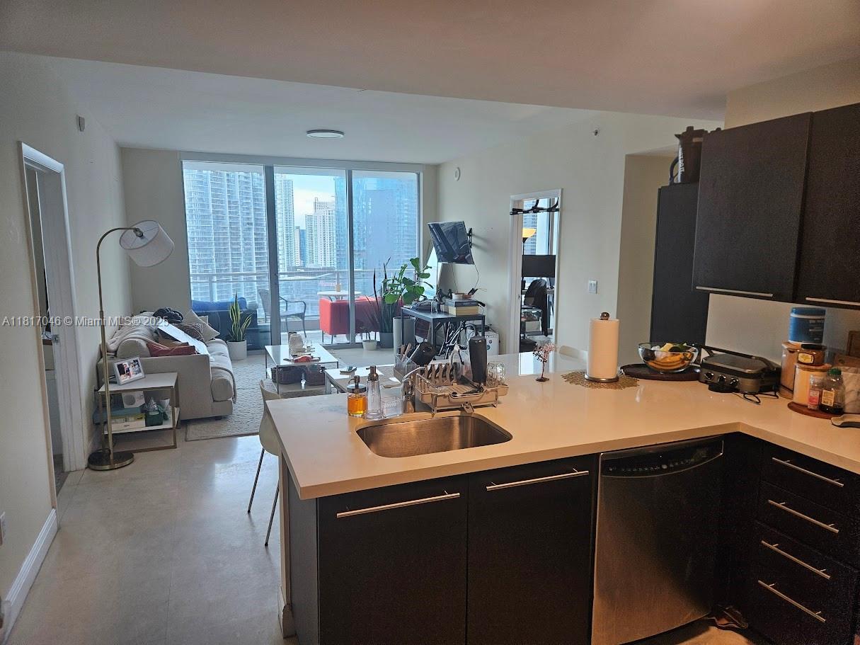 Apartamento à Venda em Miami, FL