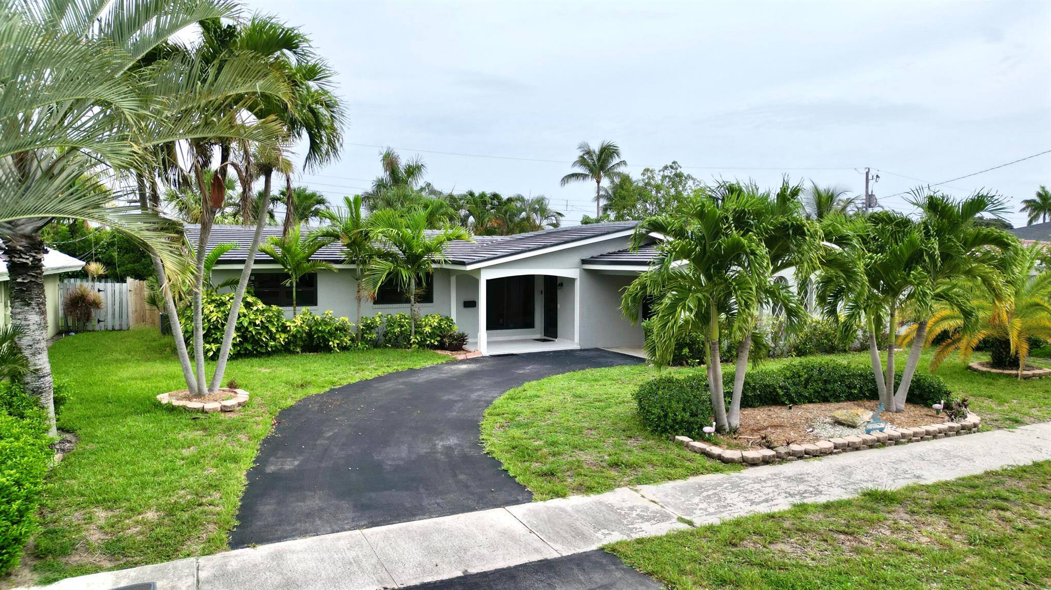 2021 Ne 59th Place Fort Lauderdale FL 33308 | R11097082