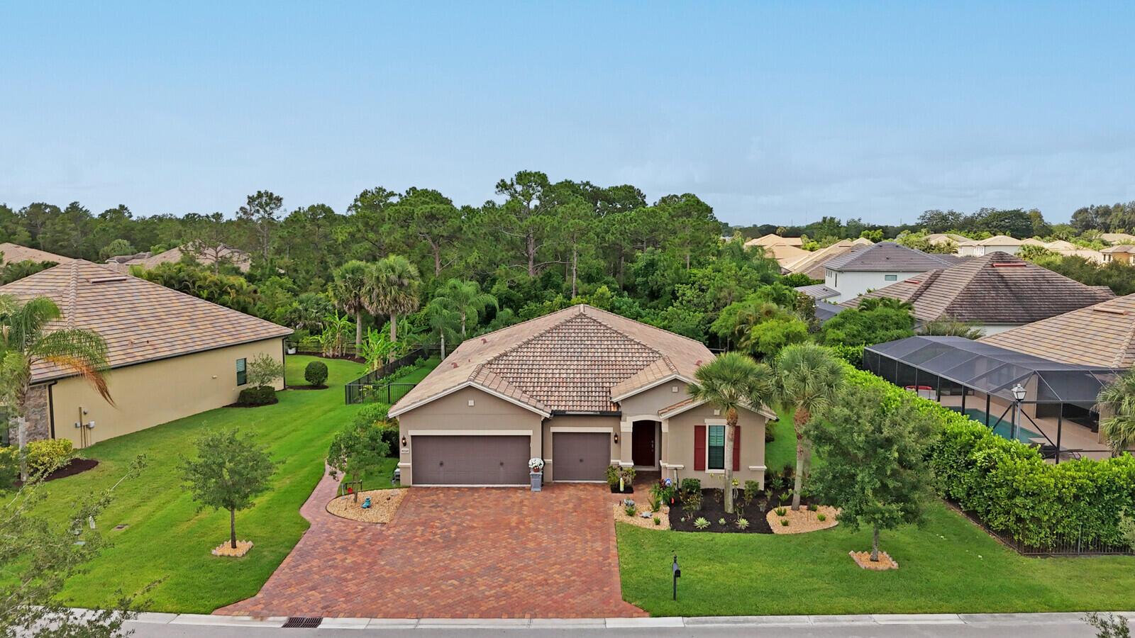 Homes for sale in Palm City, FL | 4884 Sw Gossamer Circle, Palm City, FL 34990 | MLS# R11097108