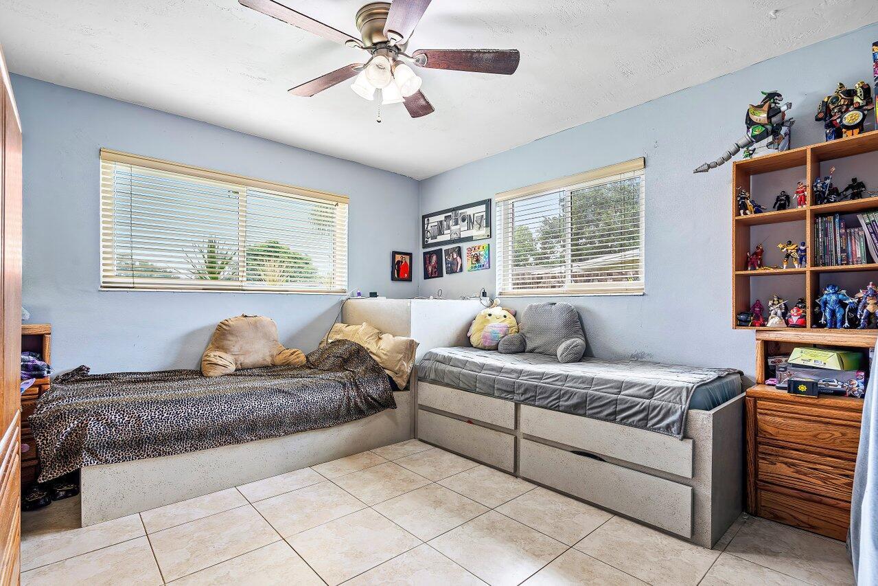 Homes for sale in Pembroke Pines, FL | 8330 Nw 23rd Street, Pembroke Pines, FL 33024 | MLS# R11097118