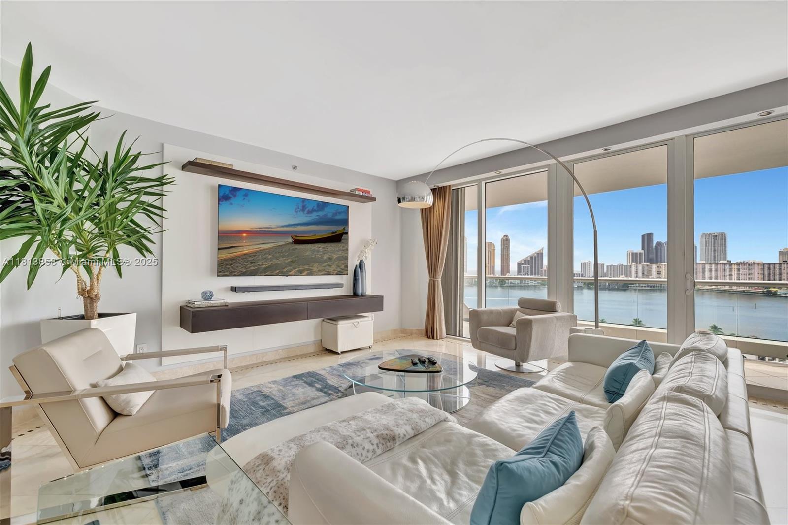 7000 Isl Blvd Williams Is