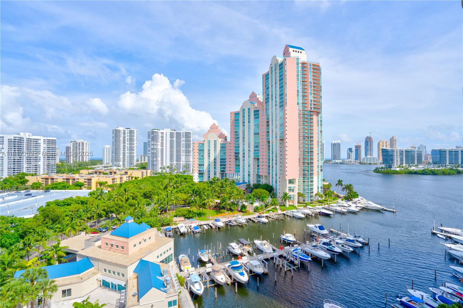 Aventura Marina