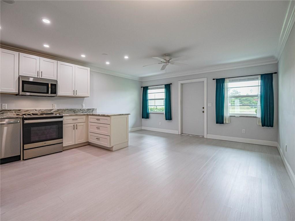 Homes for sale in Vero Beach, FL | 97 Spring Lake Dr #104, Vero Beach, FL 32962 | MLS# R11097281