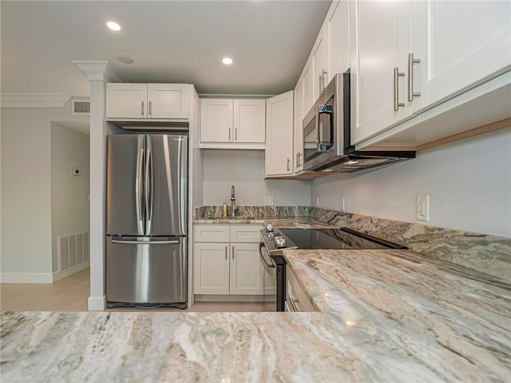 Homes for sale in Vero Beach, FL | 97 Spring Lake Dr #104, Vero Beach, FL 32962 | MLS# R11097281