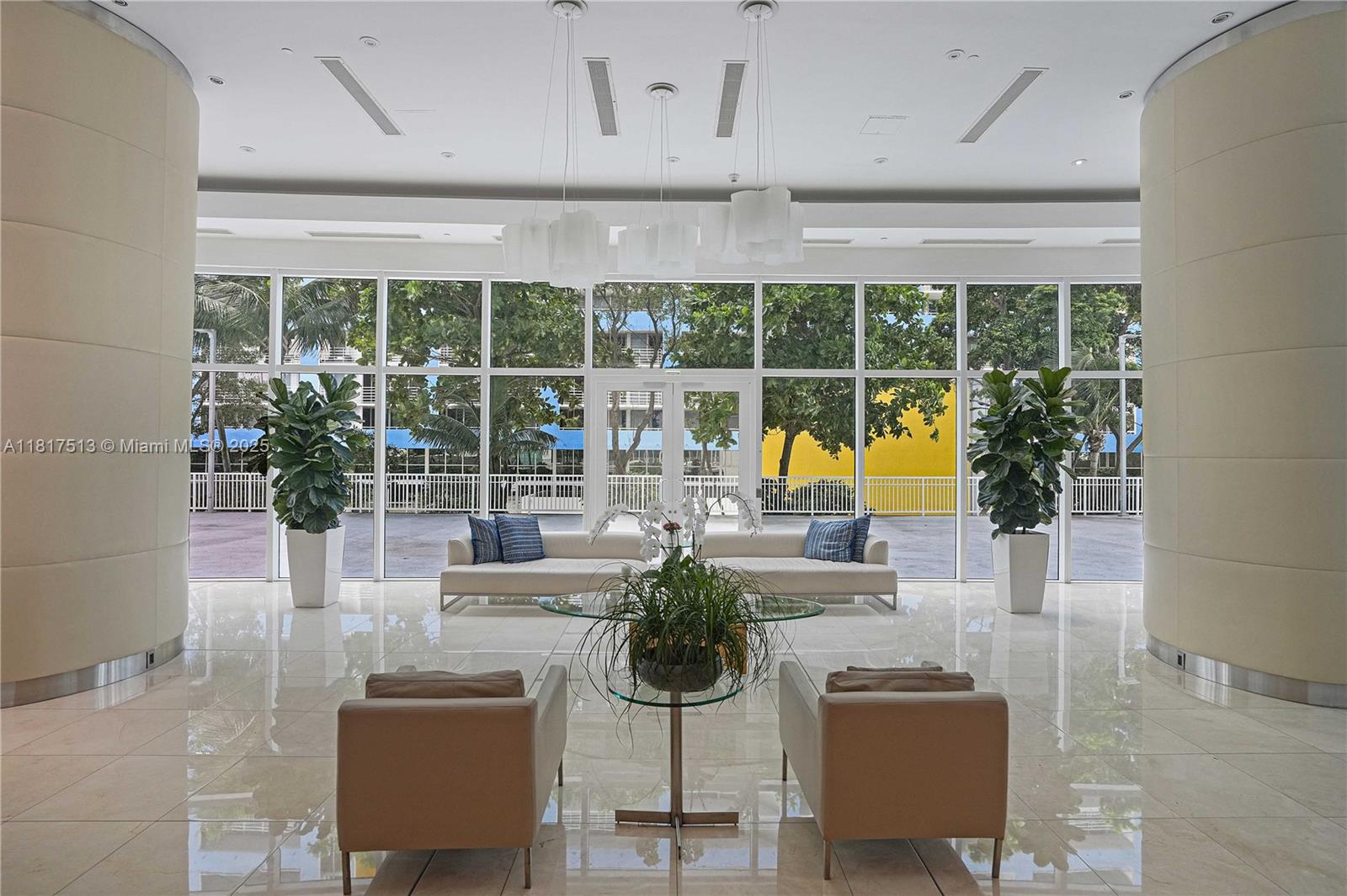 2101 Brickell Ave #2305, Miami FL 33129