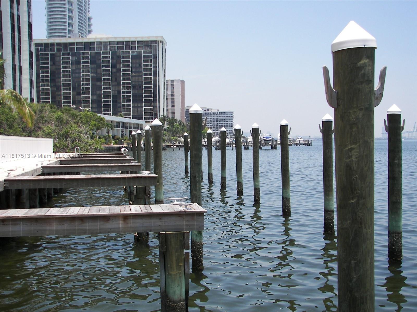 2101 Brickell Ave #2305, Miami FL 33129