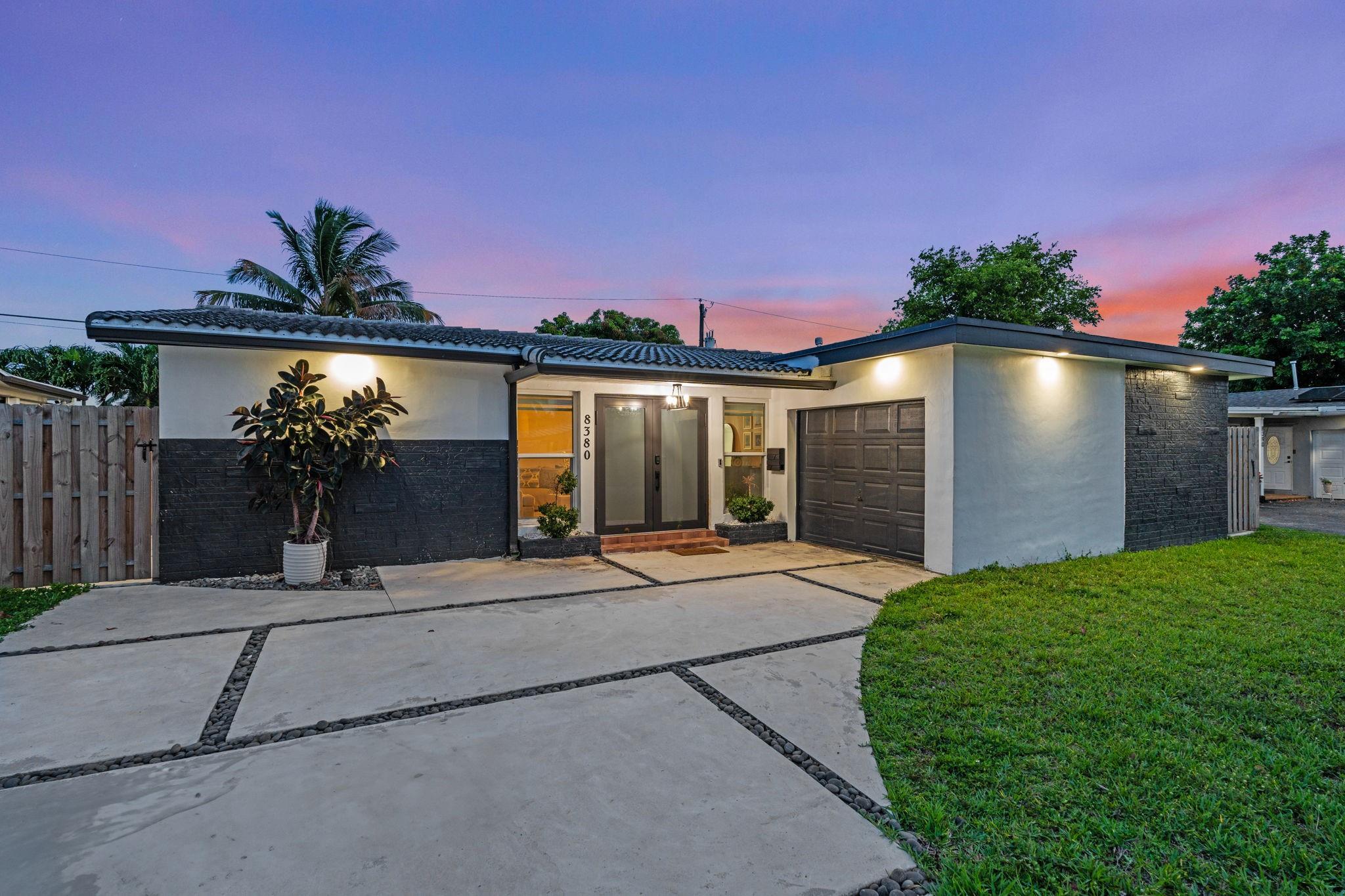 8380 Nw 26th Pl Sunrise FL 33322 | F10507789