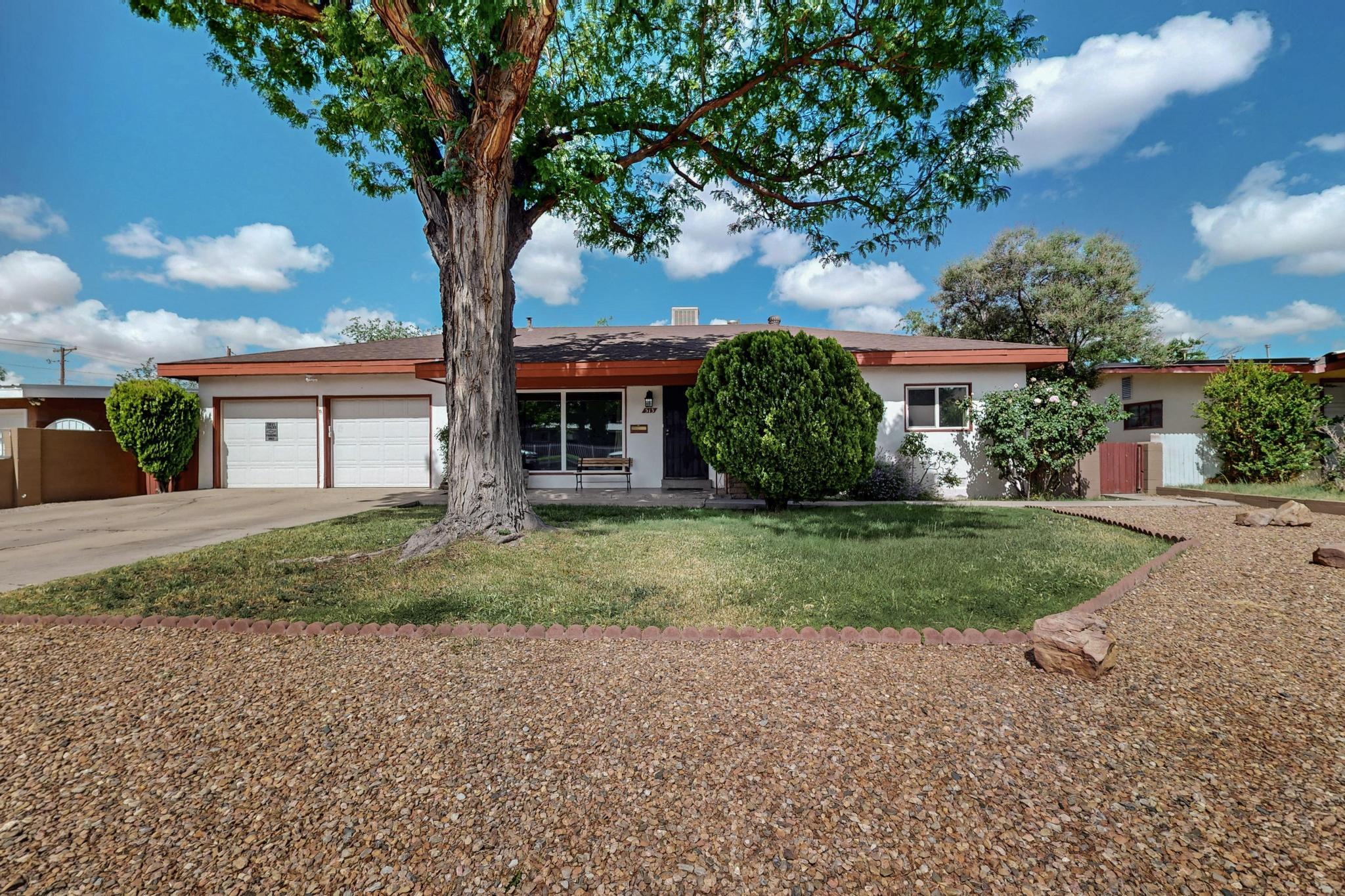 Homes for sale in Albuquerque, NM | 513 Mesilla St Ne, Albuquerque, NM 87108 | MLS# 1085432