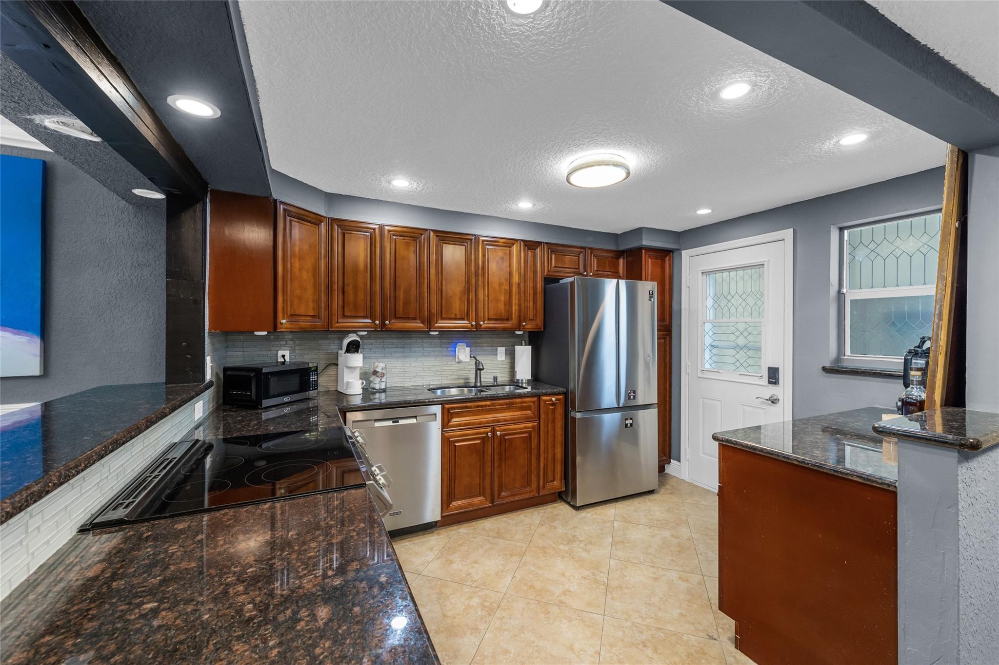 Homes for sale in Oakland Park, FL | 3050 Ne 16Th Ave #207, Oakland Park, FL 33334 | MLS# F10507383