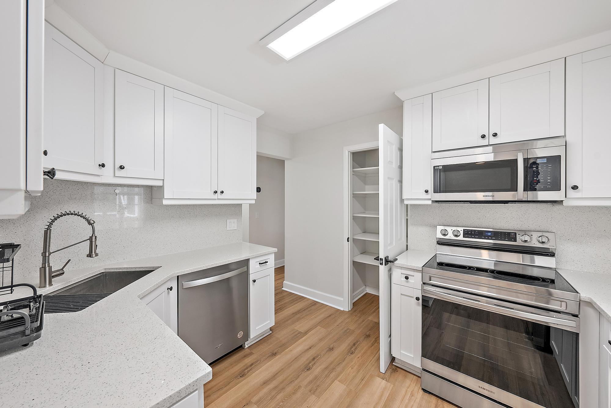 Homes for sale in Lake Park, FL | 911 Poplar Dr, Lake Park, FL 33403 | MLS# R11097360