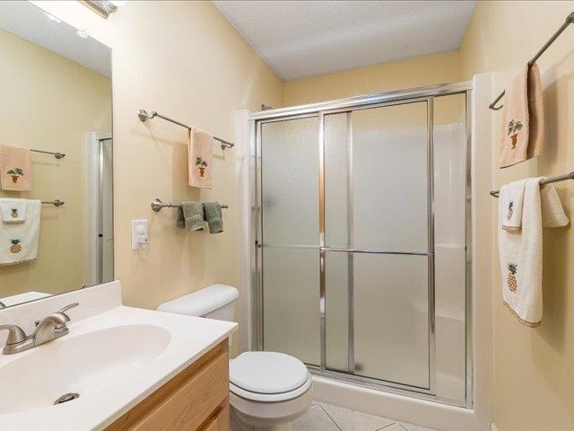 41 Hickory Nut Ln