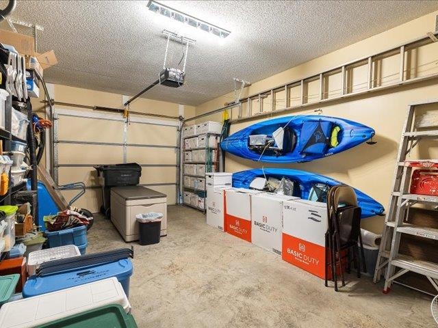 41 Hickory Nut Ln